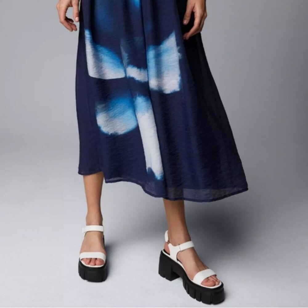 2/$30 Simply Vera Vera Tie Dye Navy Wang Dress XS - Picture 4 of 8